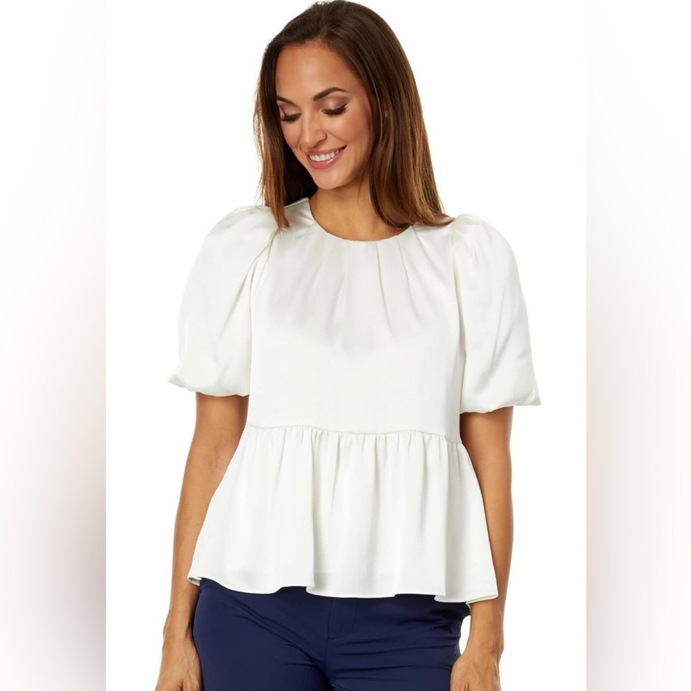 Lilly Pulitzer NWT Blakelynn top (coconut) - size 6